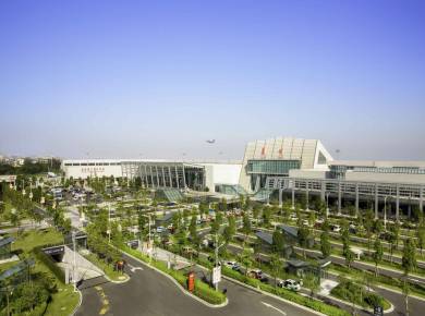 Применение профилированных стальных листов в международном аэропорту Цзиньцзян
